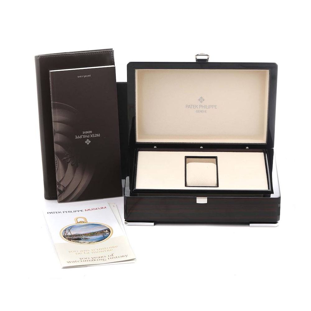 Patek Philippe Annual Calendar Moonphase 5396R-011 “Rose Gold White Dial”